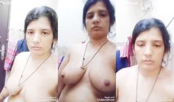 Watch Indian Bhabhi Showing Her Naked Body